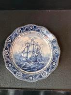 Delfts blauw bord 'W.F. Hennink 1982', Ophalen