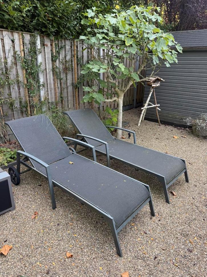 2 verstelbare ligbedden / zonnebedden /4 okt ophalen!, Tuin en Terras, Ligbedden, Zo goed als nieuw, Aluminium, Ophalen