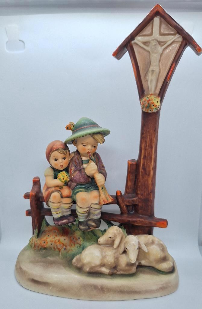 Goebel Hummel - 28/3 Wayside Devotion (TMK3), Verzamelen, Beelden en Beeldjes, Zo goed als nieuw, Hummel, Ophalen of Verzenden
