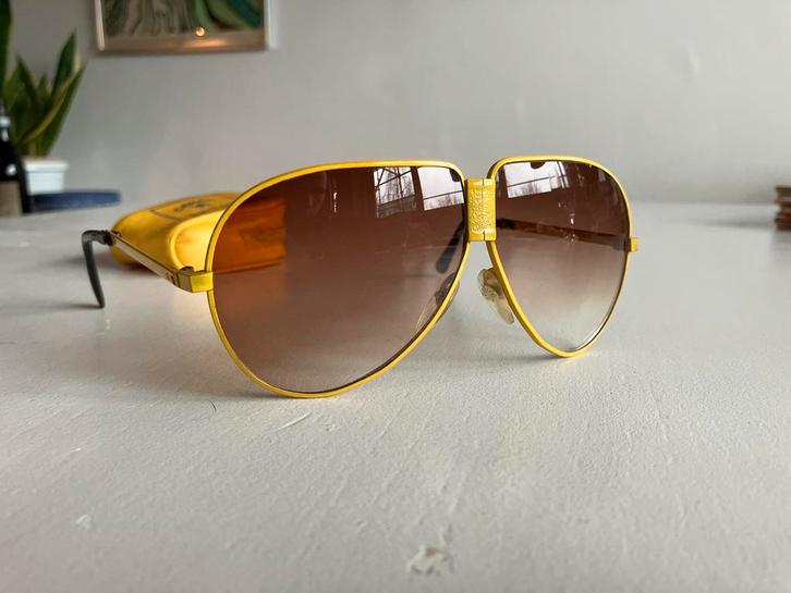 Vintage F1 Camel Team Lotus Honda aviator zonnebril met hoes, Verzamelen, Automerken, Motoren en Formule 1, Gebruikt, Formule 1