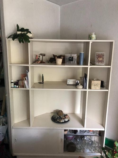 witte open brede hoekkast - teakhout + schuifdeurtjes, Huis en Inrichting, Kasten | Vitrinekasten, Gebruikt, Teakhout, Ophalen