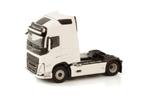 WHITE LINE; VOLVO FH5 GLOBETROTTER XL 4X2, Hobby en Vrije tijd, Modelauto's | 1:50, Ophalen of Verzenden, Nieuw, Bus of Vrachtwagen