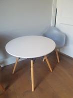 Kindertafel wit en kuipstoeltje grijs, Ophalen, Zo goed als nieuw, Tafel(s)