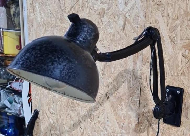 Kaiser Idell wandlamp model 6716, schaarlamp, Antiek en Kunst, Antiek | Lampen, Ophalen of Verzenden