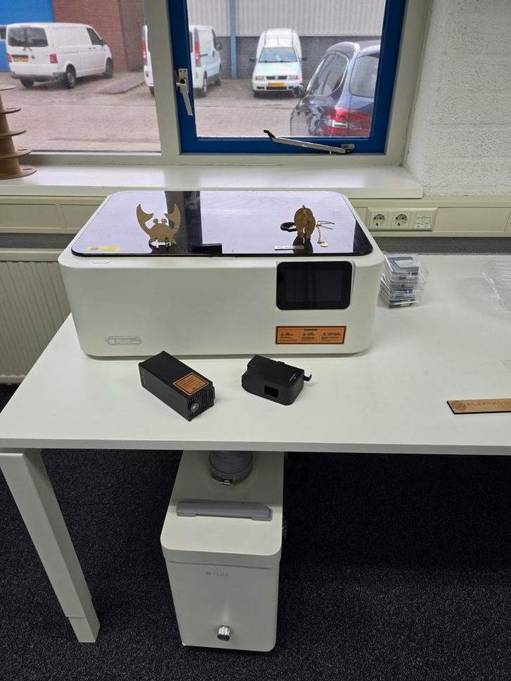 FLUX Ador 10W lasersnijder + IR laser + luchtfilter + printm, Computers en Software, 3D Printers, Zo goed als nieuw, Ophalen