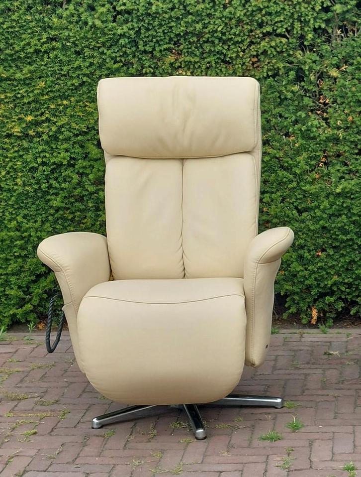 Prijs verlaagd sta op stoel, zeer luxe.Nieuwstaat. Op accu, Huis en Inrichting, Fauteuils, Zo goed als nieuw, Ophalen