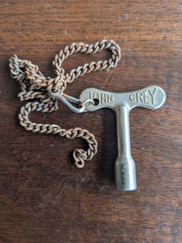 Vintage 'drum tuning key' John Grey beschikbaar voor biedingen