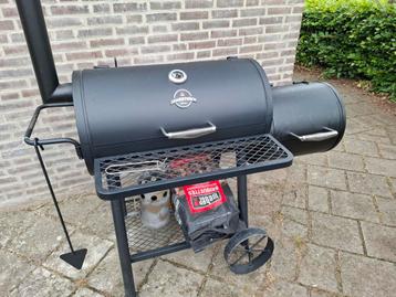 Jamestown BBQ Smoker beschikbaar voor biedingen