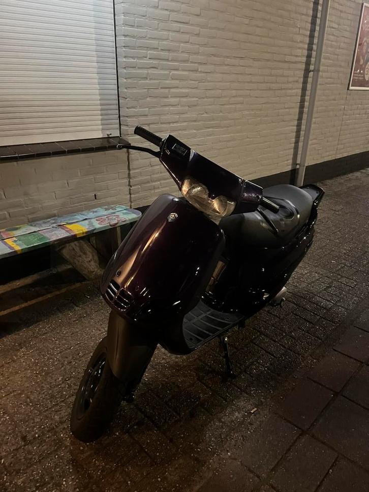 Type 3 70cc (Ruilen), Fietsen en Brommers, Scooters | Piaggio, Zo goed als nieuw, Zip, Ophalen