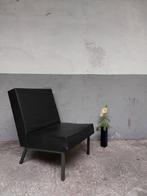 vintage mid-century zwarte relax stoel, Huis en Inrichting, Fauteuils, Minder dan 75 cm, Gebruikt, Ophalen of Verzenden, 50 tot 75 cm