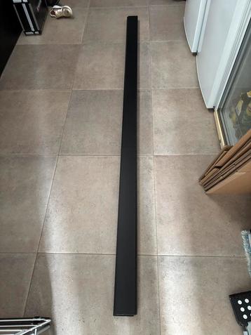 Renovatie plinten 9 cm x 18 mm NIEUW beschikbaar voor biedingen