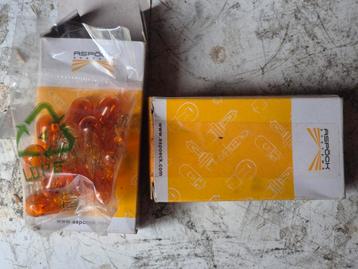 Te koop 20st halogeen oranje 24v  t10 beschikbaar voor biedingen