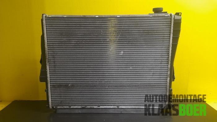 Radiateur van een BMW 3-Serie, Auto-onderdelen, Airco en Verwarming, BMW, Gebruikt, 6 maanden garantie, 12 maanden garantie, Ophalen of Verzenden