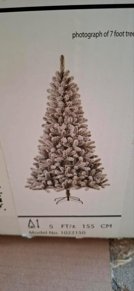 Mooie kunstkerstboom met ballen en piek, Diversen, Kerst, Ophalen