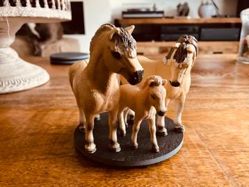 Schleich paarden beschikbaar voor biedingen