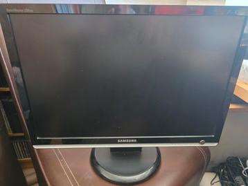 Samsung S22inch 226BW monitor beschikbaar voor biedingen