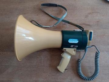 Megafoon HQ Megaphone 30 - 12 volt beschikbaar voor biedingen