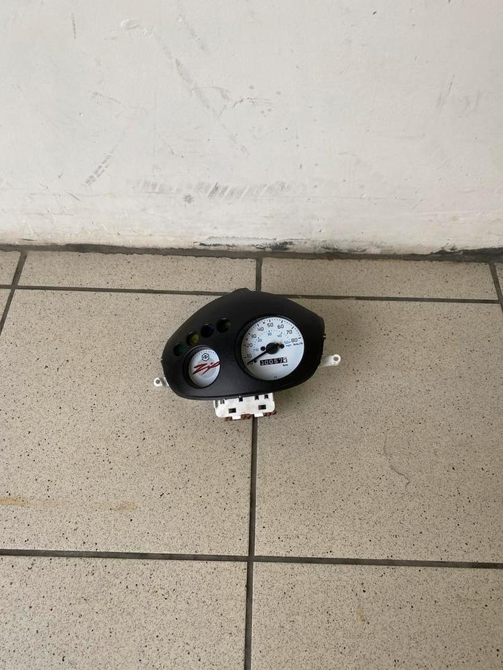 Kilometerteller Piaggio Zip 4 Takt IGET Origineel, Fietsen en Brommers, Brommeronderdelen | Scooters, Zo goed als nieuw, Piaggio