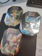 Pokémon Tin Gesealed Vaporeon Jolteon en Flareon, Overige typen, Ophalen of Verzenden, Zo goed als nieuw