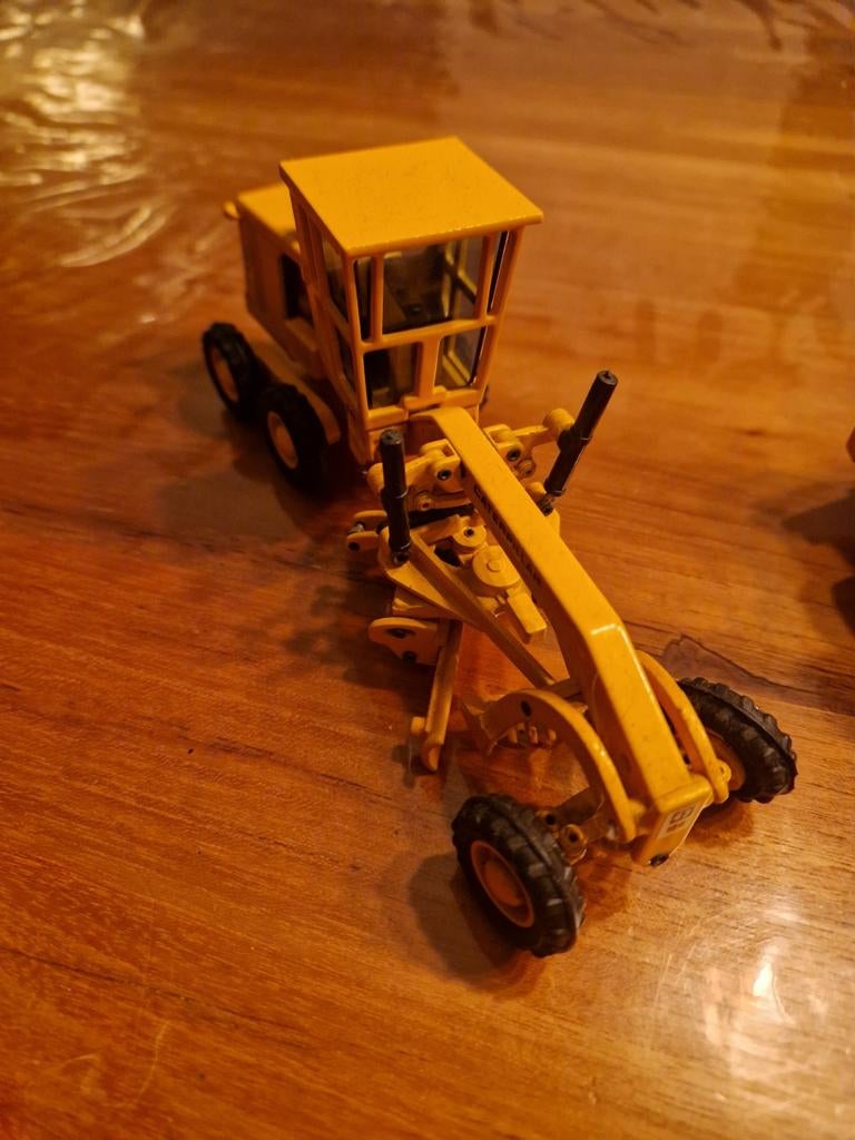 Caterpillar grader, Ophalen of Verzenden, Zo goed als nieuw, Bus of Vrachtwagen