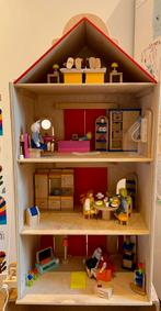 Houten poppen pakhuis incl meubels en poppetjes van Goki, Kinderen en Baby's, Speelgoed | Poppenhuizen, Ophalen, Gebruikt