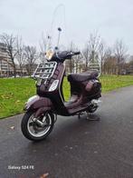 Vespa, Fietsen en Brommers, Snorfietsen en Snorscooters, Ophalen of Verzenden, Zo goed als nieuw, Benzine, Vespa