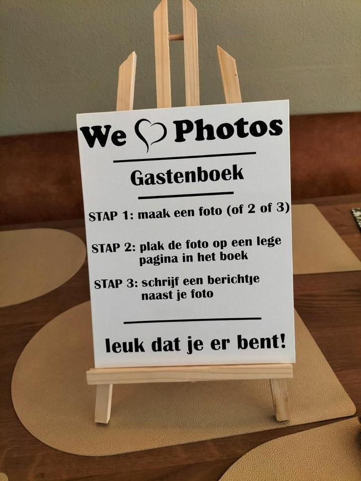 Diverse borden met schildersezel als houder, Hobby en Vrije tijd, Feestartikelen, Zo goed als nieuw, Versiering, Geboorte of Huwelijk