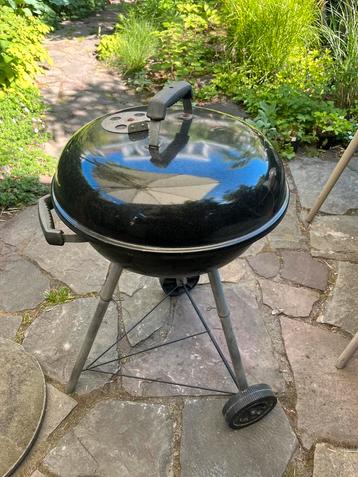 Weber Barbecue op wielen beschikbaar voor biedingen