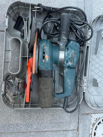Black & Decker Excentrische Schuurmachine beschikbaar voor biedingen