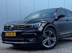 Volkswagen Tiguan 1.5 TSI HIGHLINE R-LINE PANORAMADAK 360 CA, Auto's, Volkswagen, 4 cilinders, 150 pk, USB, Zwart