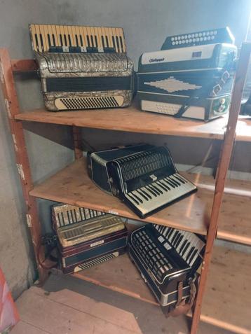 5 Vintage Accordeons - Decoratie/opknappen beschikbaar voor biedingen