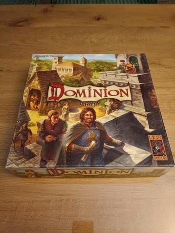 Dominion Intrige - opzichzelfstaand kaartspel beschikbaar voor biedingen