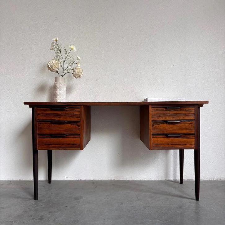 VINTAGE | BUREAU | PALISSANDER | DEENS, Huis en Inrichting, Bureaus, Gebruikt, Bureau, Ophalen