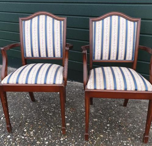 2 heldense mahonie eetkamer armstoelen, Antiek en Kunst, Antiek | Meubels | Stoelen en Banken, Ophalen