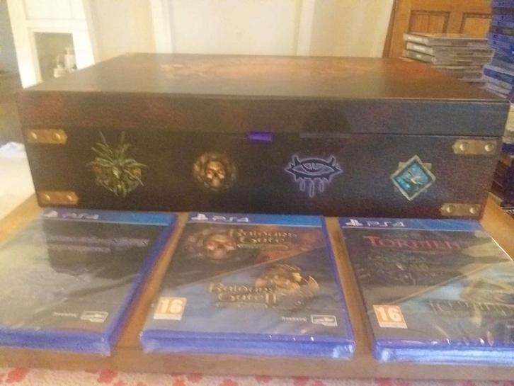 Beamdog Ultimate Collector's Edition voor Ps4 / Ps5, Spelcomputers en Games, Games | Sony PlayStation 4, Nieuw, Role Playing Game (Rpg)