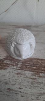 Schattig Porseleinen Egel eierdoos, Verzamelen, Ophalen, Zo goed als nieuw, Dier