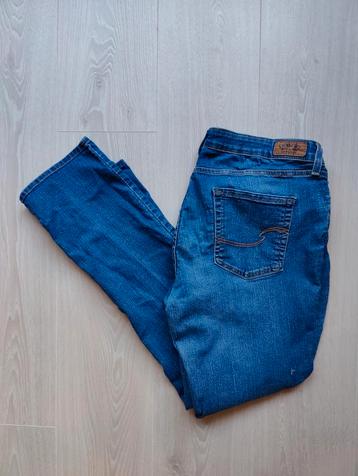 Levi's Signature Dames Spijkerbroek beschikbaar voor biedingen