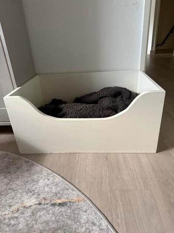 Grote zware honden of kattenmand beschikbaar voor biedingen