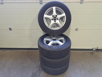 Winterbanden 215/65R16 Vag auto's 5/112/66,6 of 57,1  beschikbaar voor biedingen