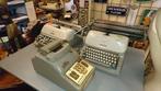 Antieke typmachine of rekenmachine mooie originele top items, Ophalen
