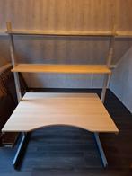 Ikea bureau met stalen frame en schappen, Ophalen, In hoogte verstelbaar, Zo goed als nieuw, Bureau