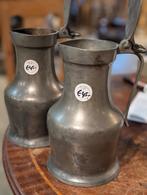 2 antieke eikel kannen 27 cm hoog. €90. Samen, Ophalen