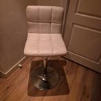 Witte barstoel, 1 kruk, Ophalen, Gebruikt, 60 tot 90 cm