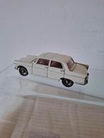 Dinky toys 553 Peugeot 404 zie de foto's, Ophalen of Verzenden, Gebruikt, Auto, Dinky Toys