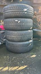 Winterbanden met zwarte velg maat 205/55 R16, Ophalen of Verzenden, Gebruikt