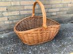 Vintage rieten mand met hengsel boodschappenmand, Huis en Inrichting, Ophalen of Verzenden, Gebruikt, Ovaal, Riet