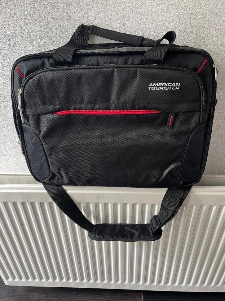Zwarte Laptoptas, American Tourister, Nieuw!, Computers en Software, Laptoptassen, Nieuw, 15 inch, Ophalen of Verzenden