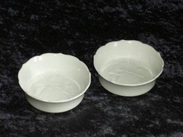 Meissen Porcelain Dish Relief Roses beschikbaar voor biedingen