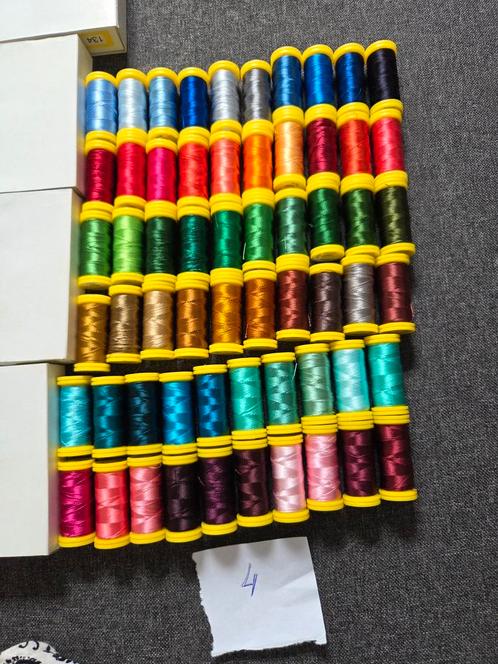 ZOLDEROPRUIMING klosjes machine borduurgaren coats alcazar, Hobby en Vrije tijd, Borduren en Borduurmachines, Nieuw, Borduurgaren of Zijde
