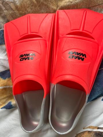 Zoomers flippers mad wave maar 33/34 beschikbaar voor biedingen